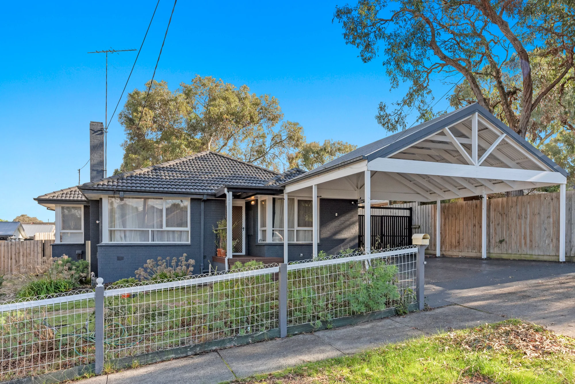 33 Bareena Avenue, Rowville VIC 3178