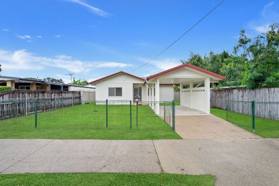 33 Chataway Street, Mooroobool, Qld 4870