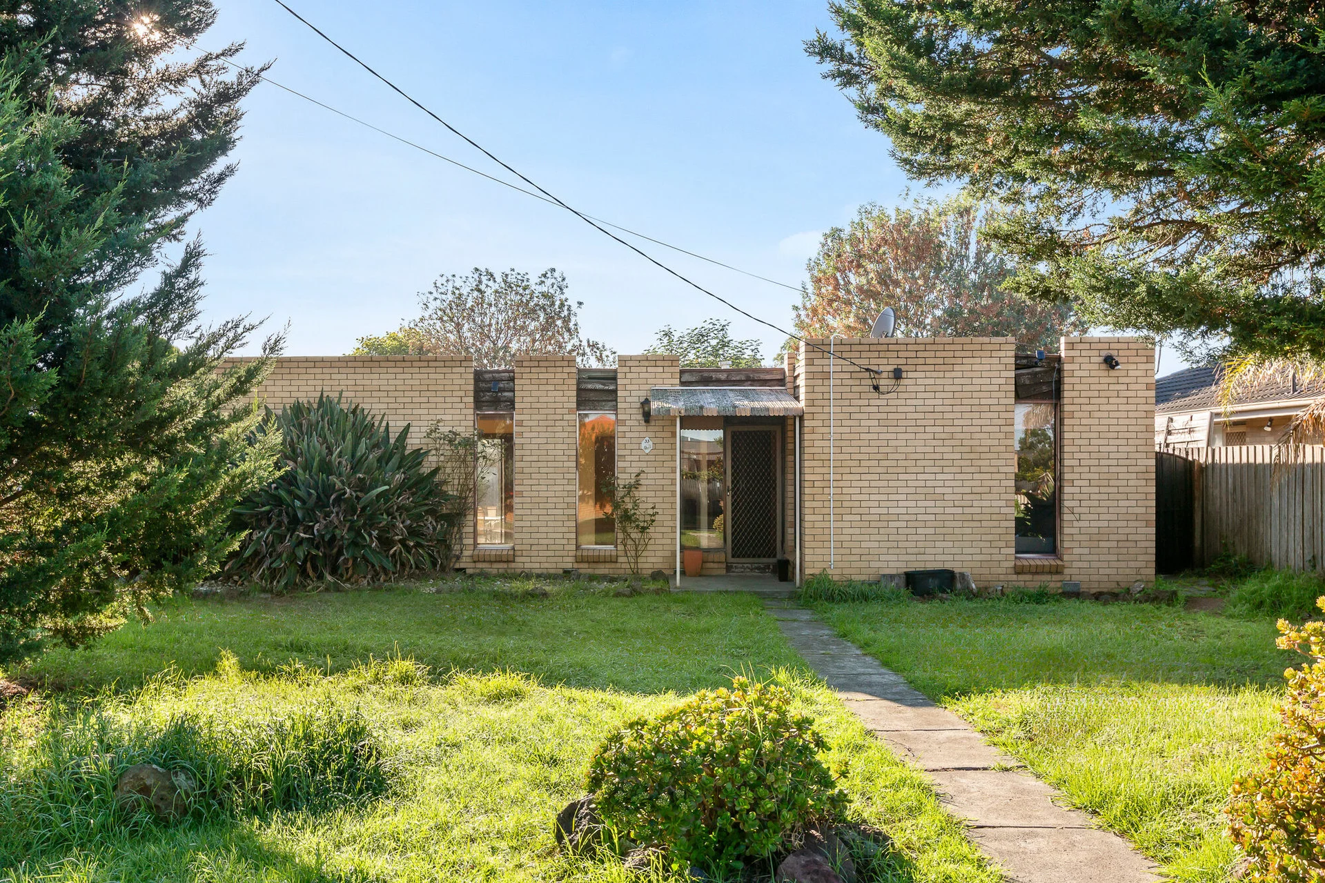 33 Elmhurst Road, Gladstone Park, Vic 3043
