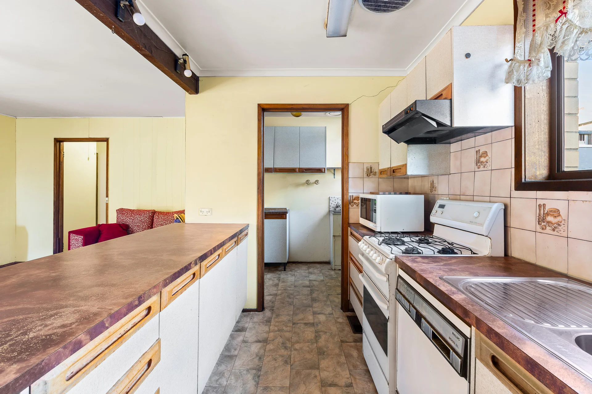 33 Elmhurst Road, Gladstone Park, Vic 3043