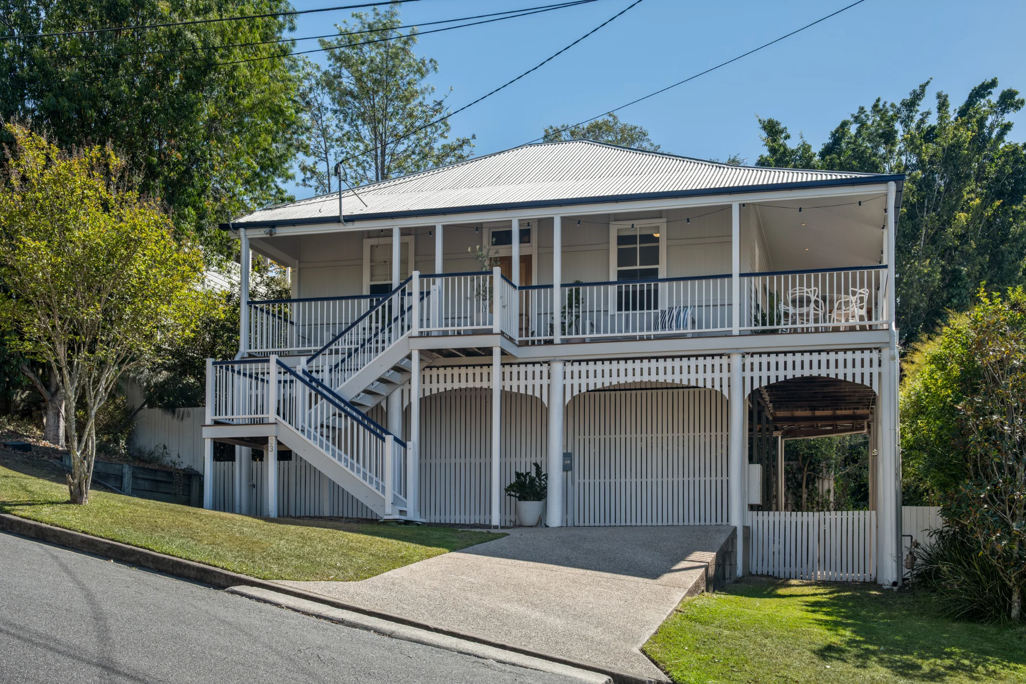 33 Ennever Street, Bardon, Qld 4065