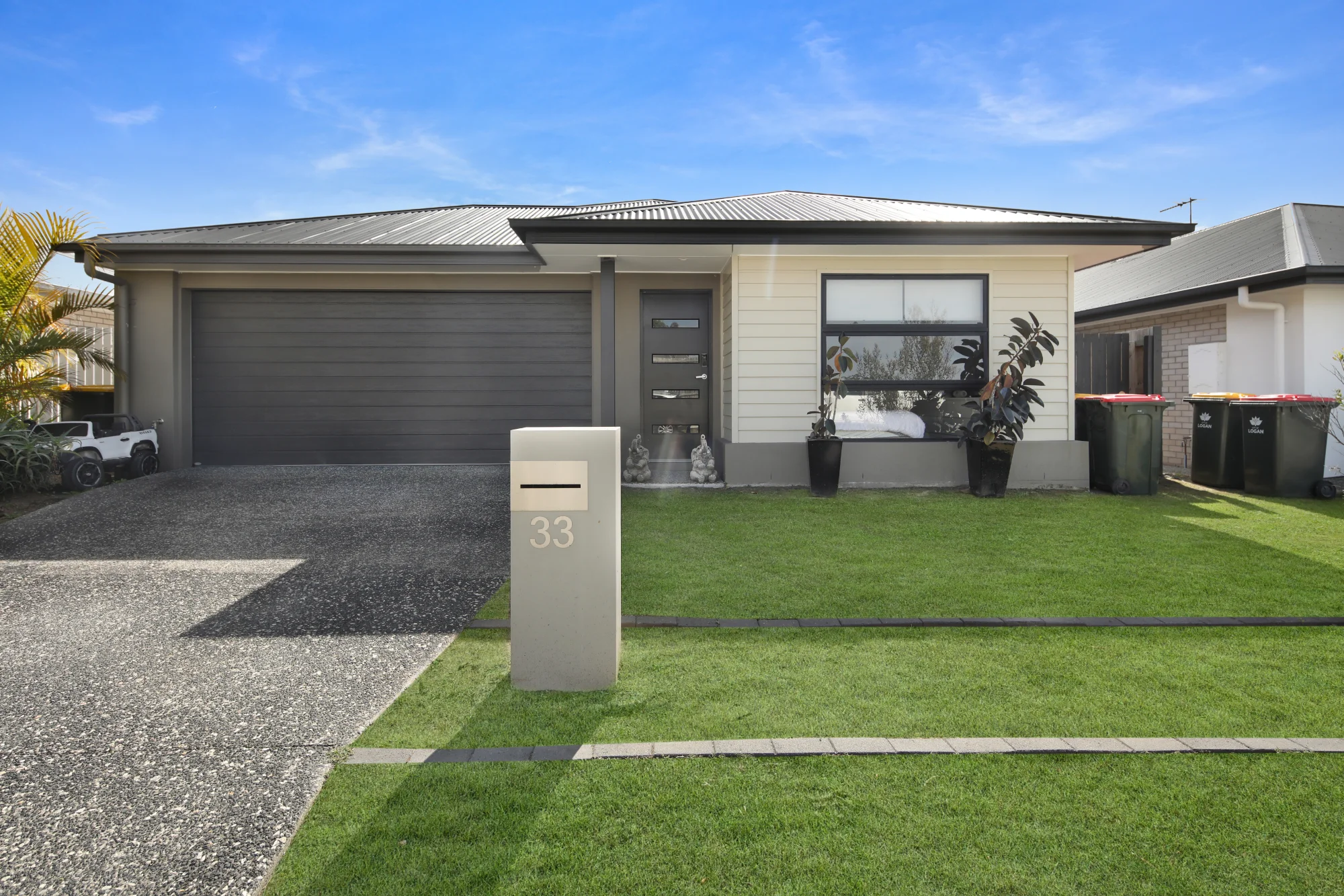 33 First Street, Holmview, Qld 4207