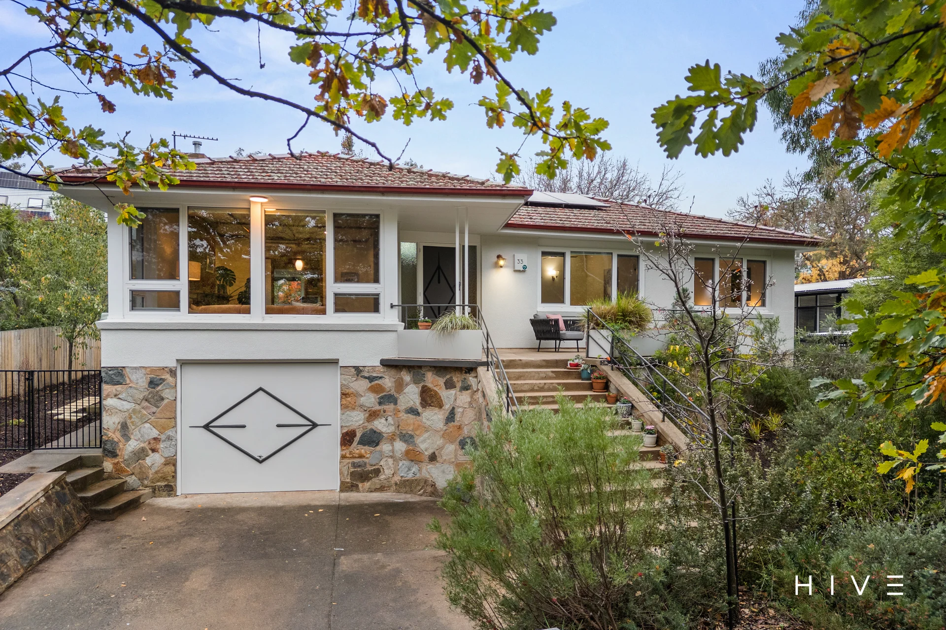33 Mackennal Street, Lyneham, ACT 2602