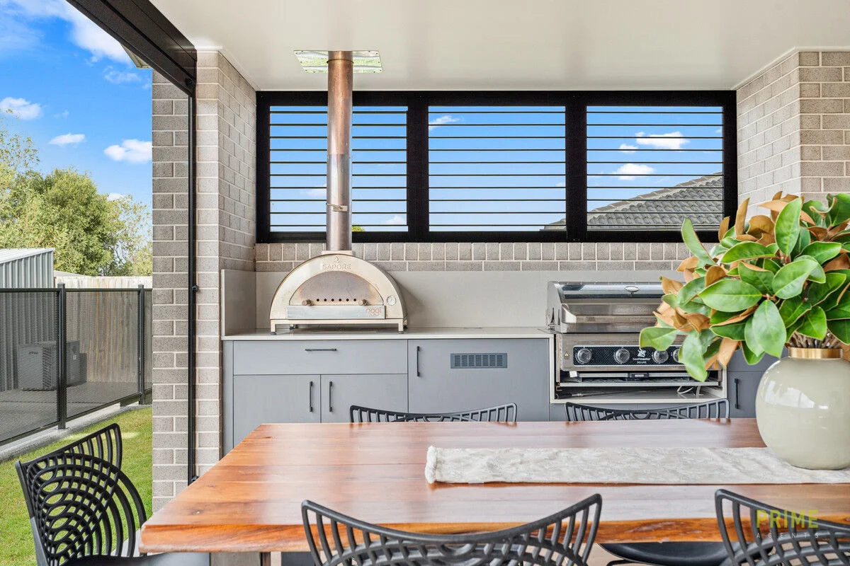 33 Peppermint Circuit, Nikenbah, Qld 4655