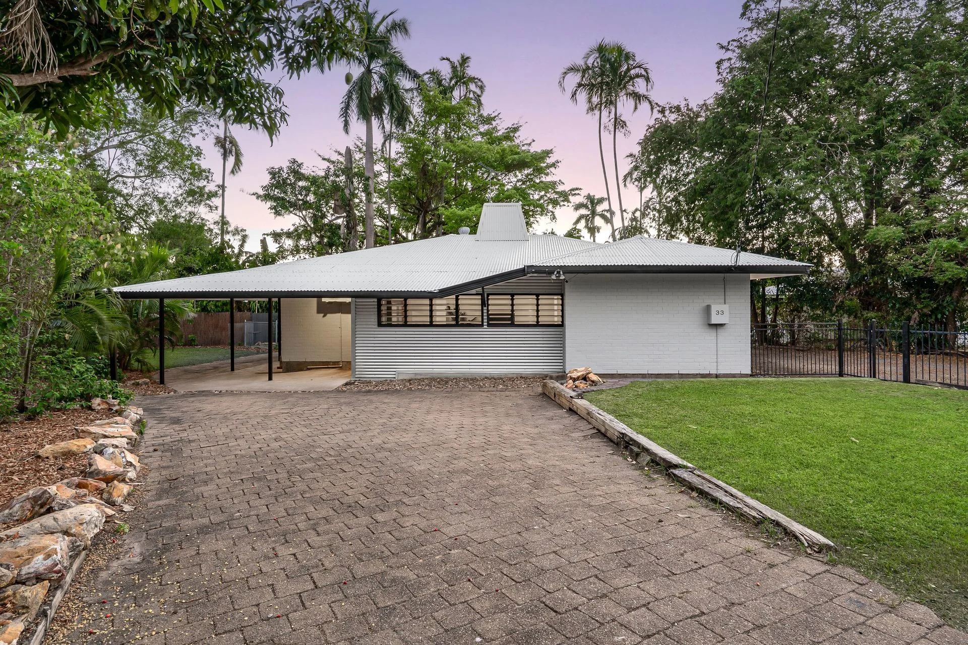 33 Stobo Crescent, Alawa, NT 0810
