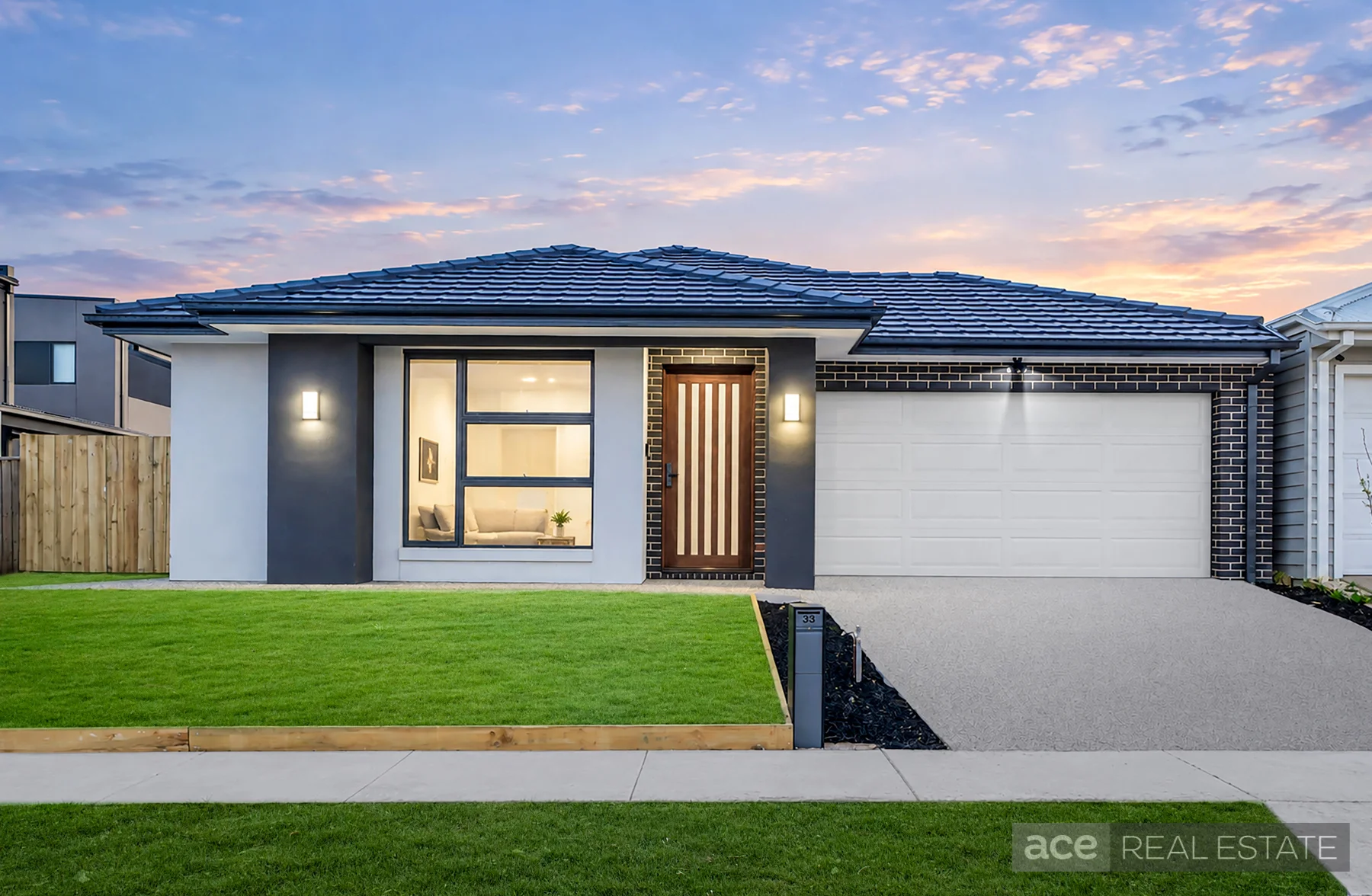 33 Vangel Road, Sunbury, Vic 3429