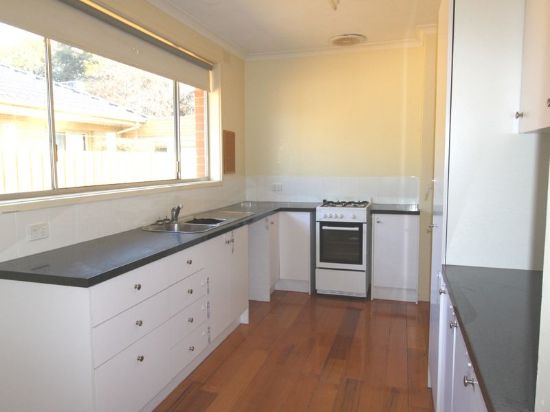 33 Victor Avenue, Cheltenham, Vic 3192