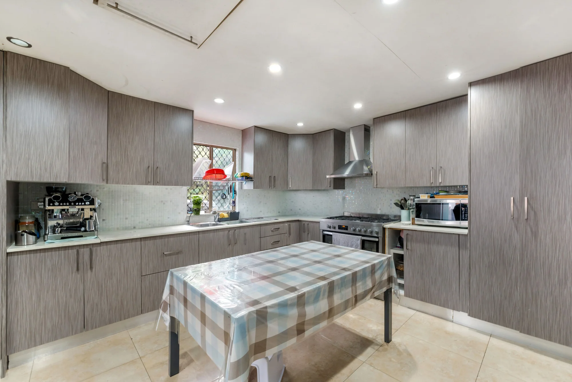 34, Busby NSW 2168