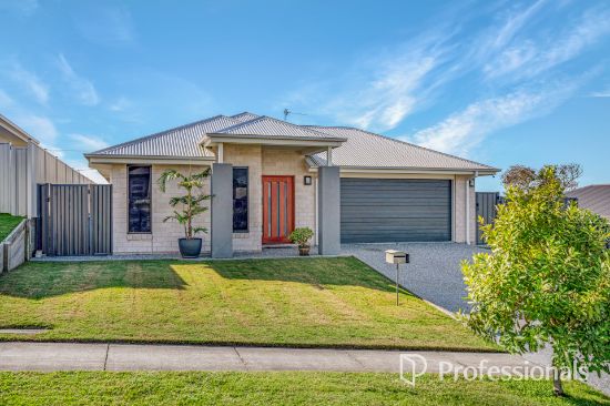 34 Panda Street, Southside, Qld 4570