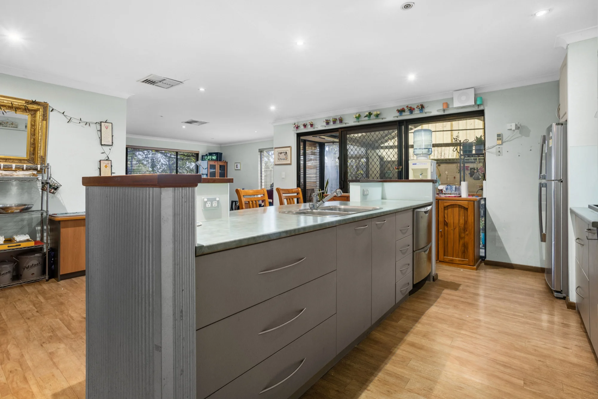 35 Bramley Way, Bibra Lake, WA 6163