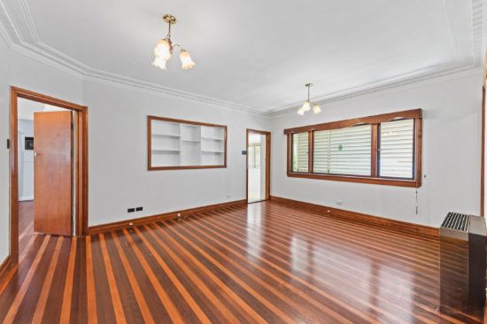 35 Castor Road, Wavell Heights, Qld 4012