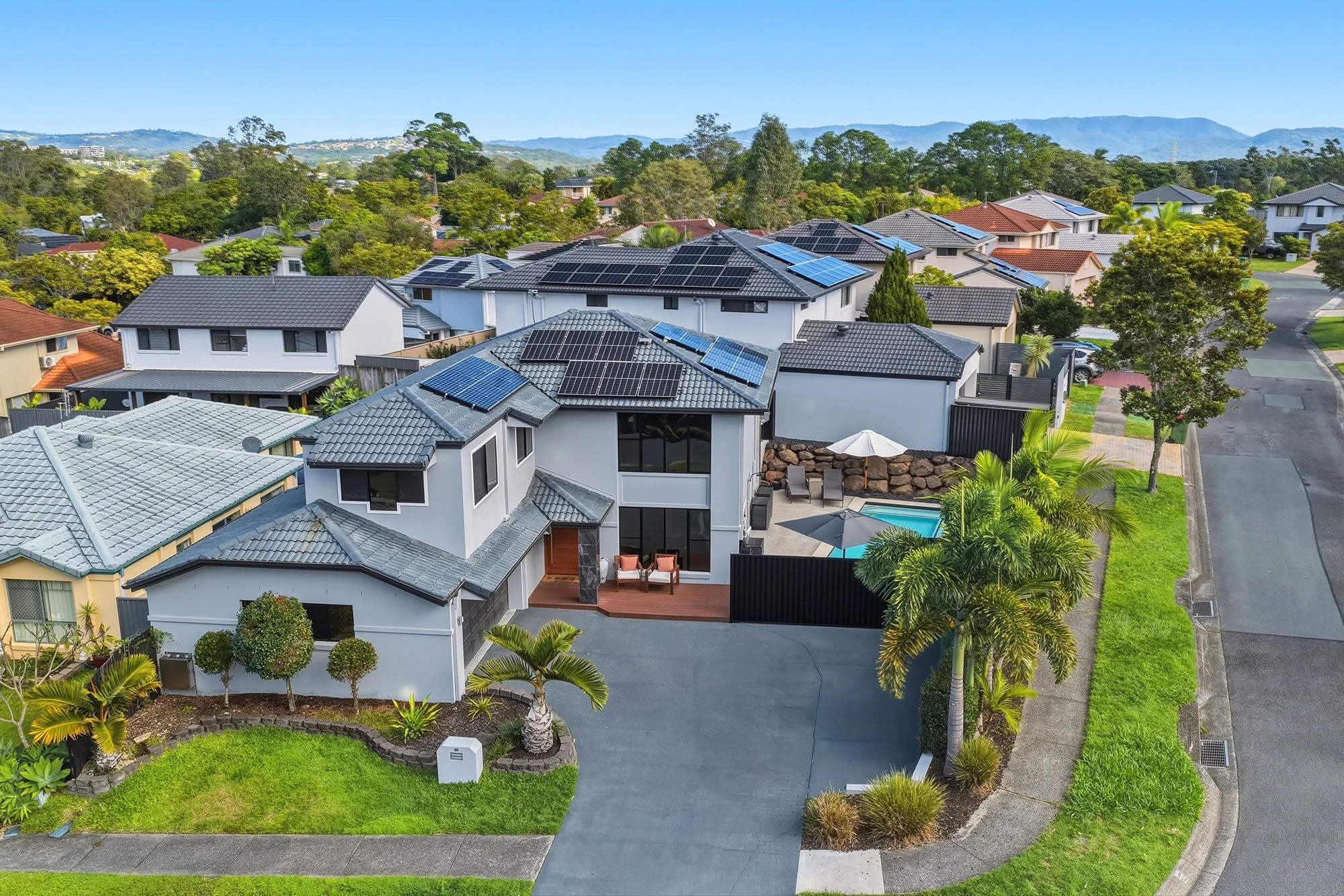 35 Clear River Boulevard, Ashmore QLD 4214