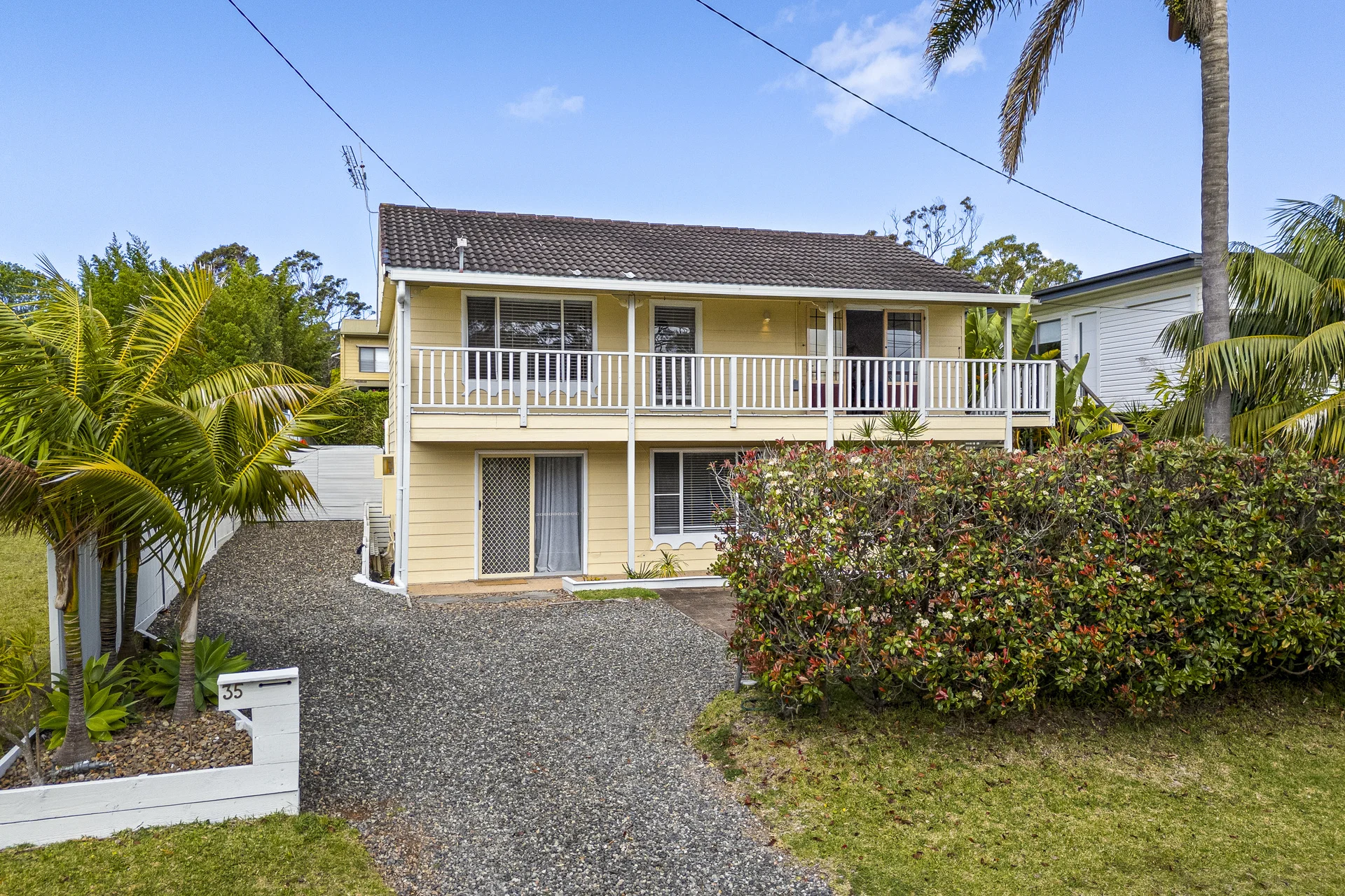 35 Dianne Avenue, Lake Munmorah, NSW 2259
