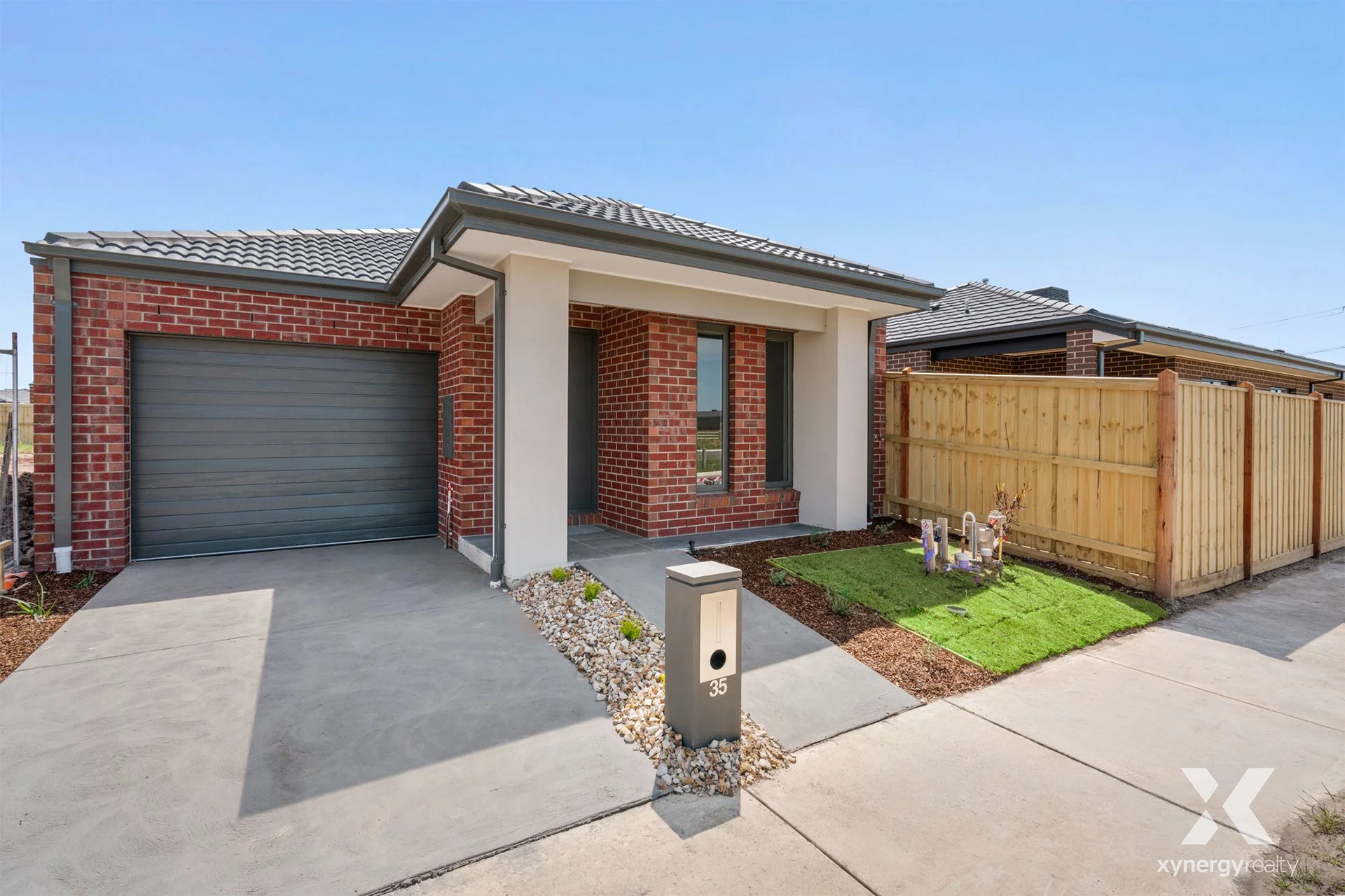 35 Melaan Way, Clyde North, Vic 3978
