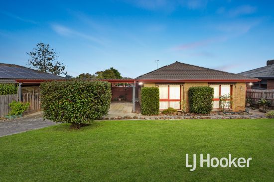 35 Oaktree Drive, Hampton Park, Vic 3976