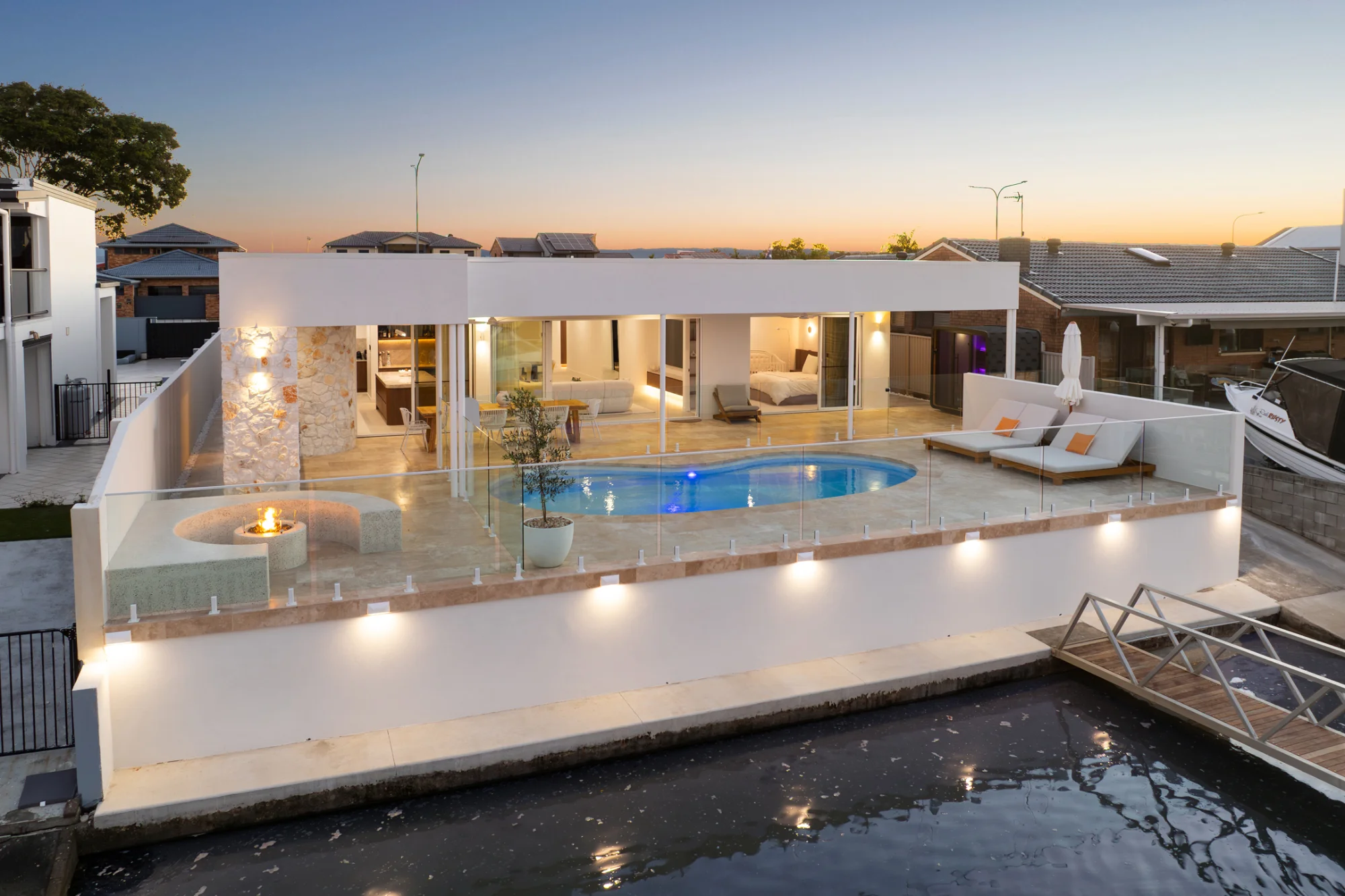 35 Oxley Drive, Paradise Point, Qld 4216