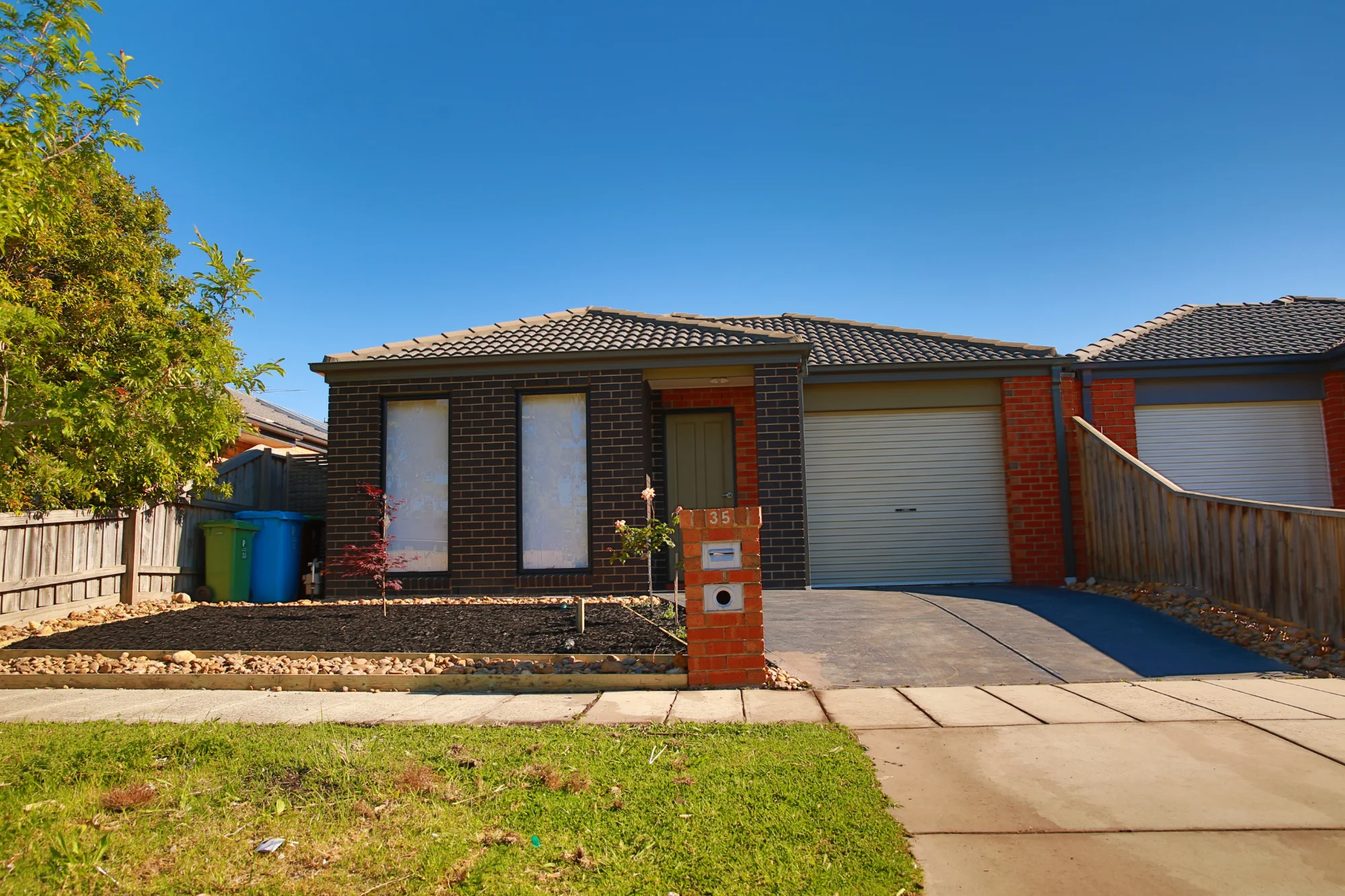 35 Rankin Close, Lynbrook, Vic 3975