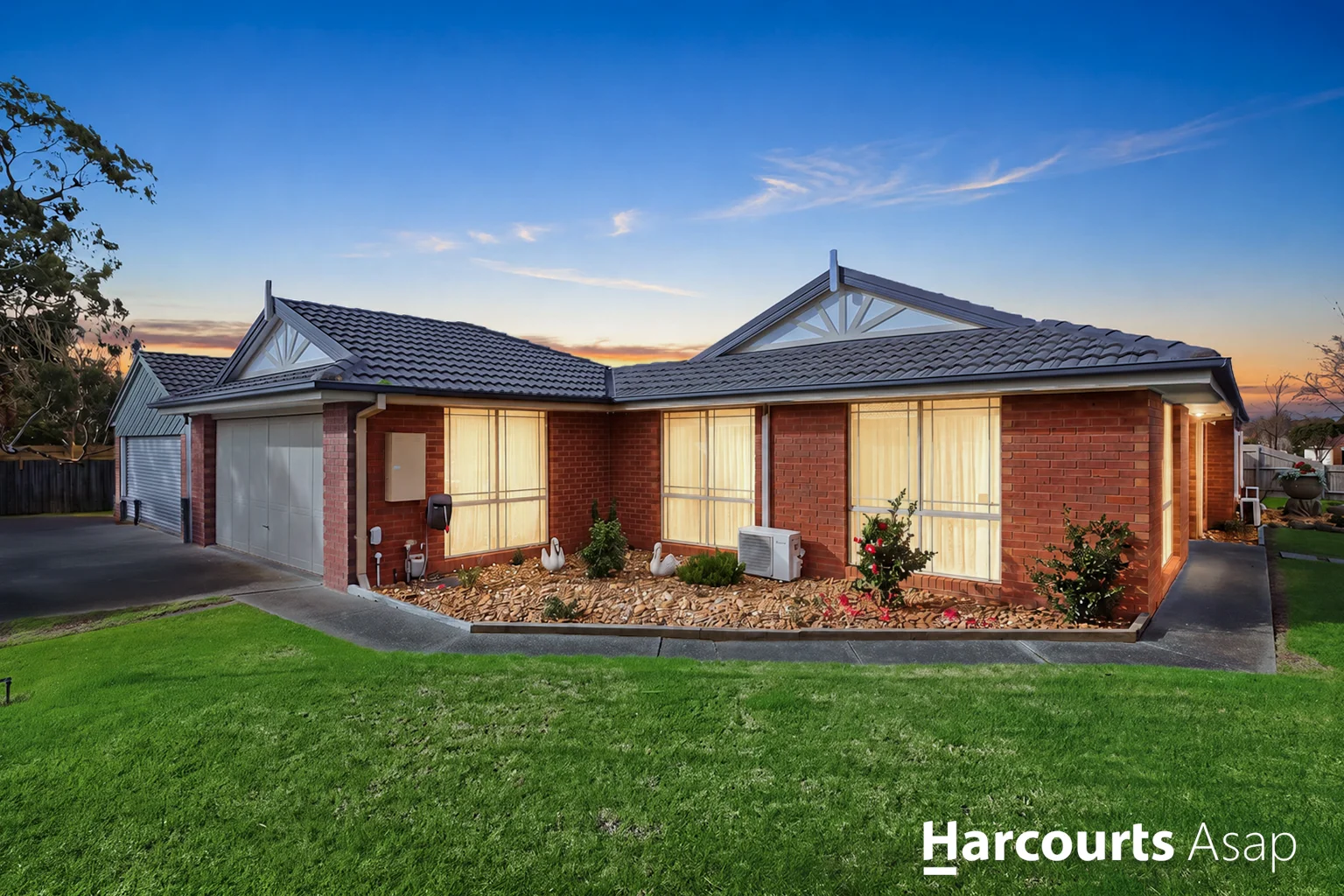 35 Strathaird Drive, Narre Warren South, Vic 3805