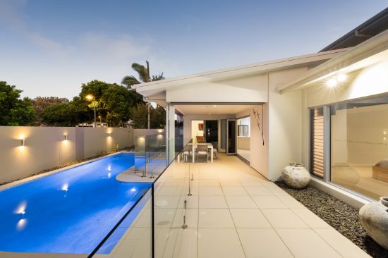 35 Tarawa Street, Kawana Island, Qld 4575