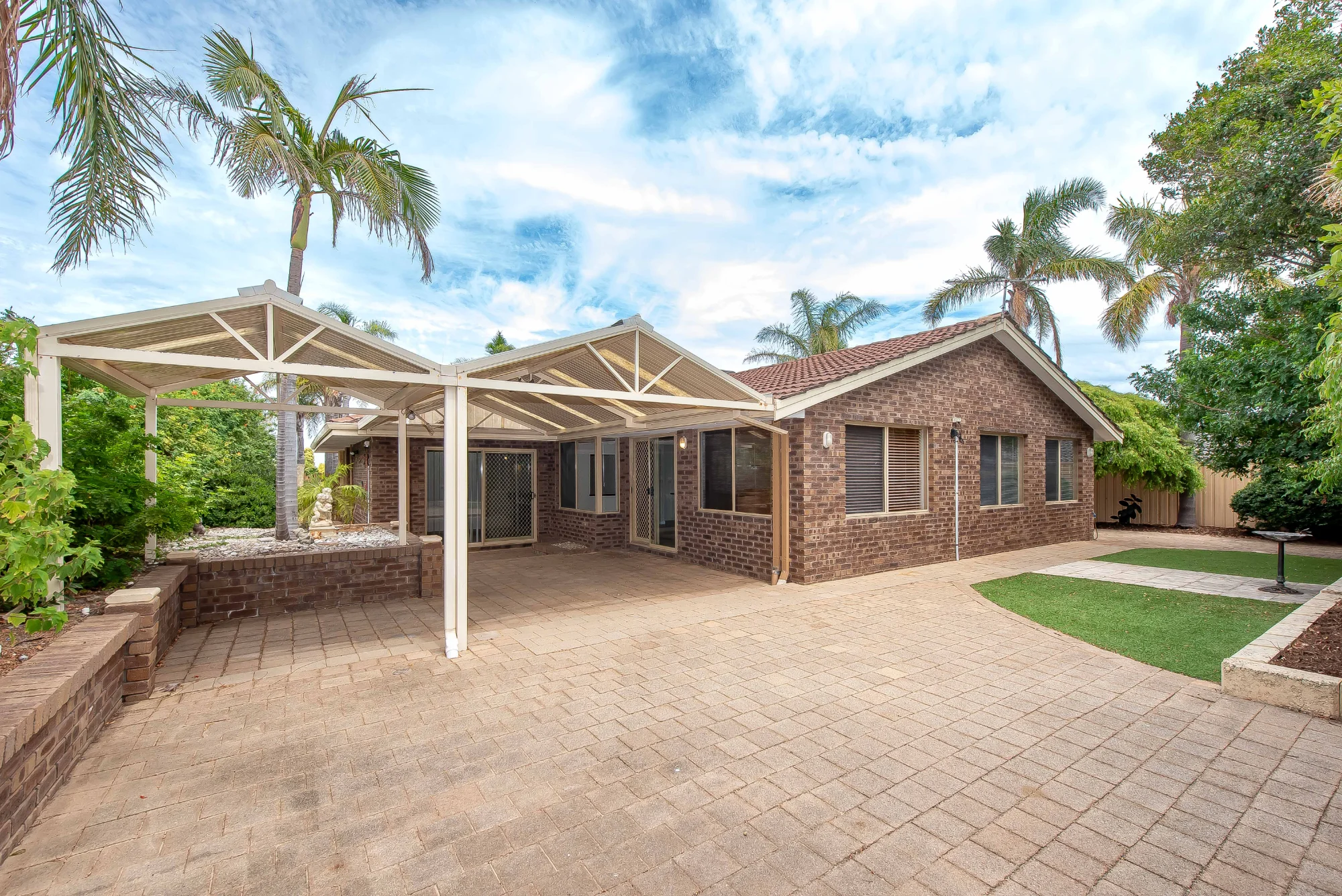 35 The Crest, Woodvale, WA 6026