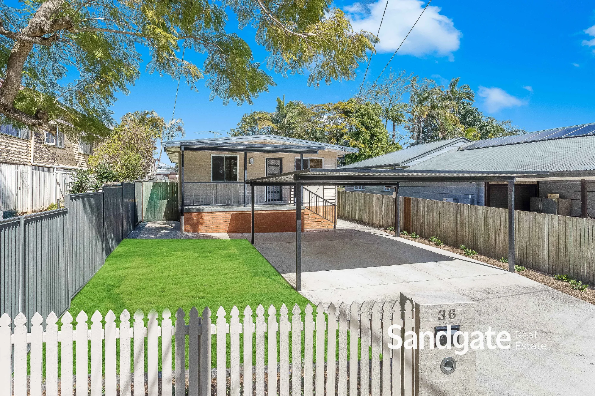 36 Bracken Ridge Road, Sandgate, Qld 4017