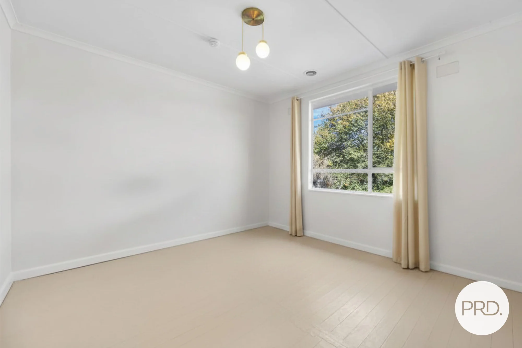 36 Elizabeth Crescent, Queanbeyan East, NSW 2620