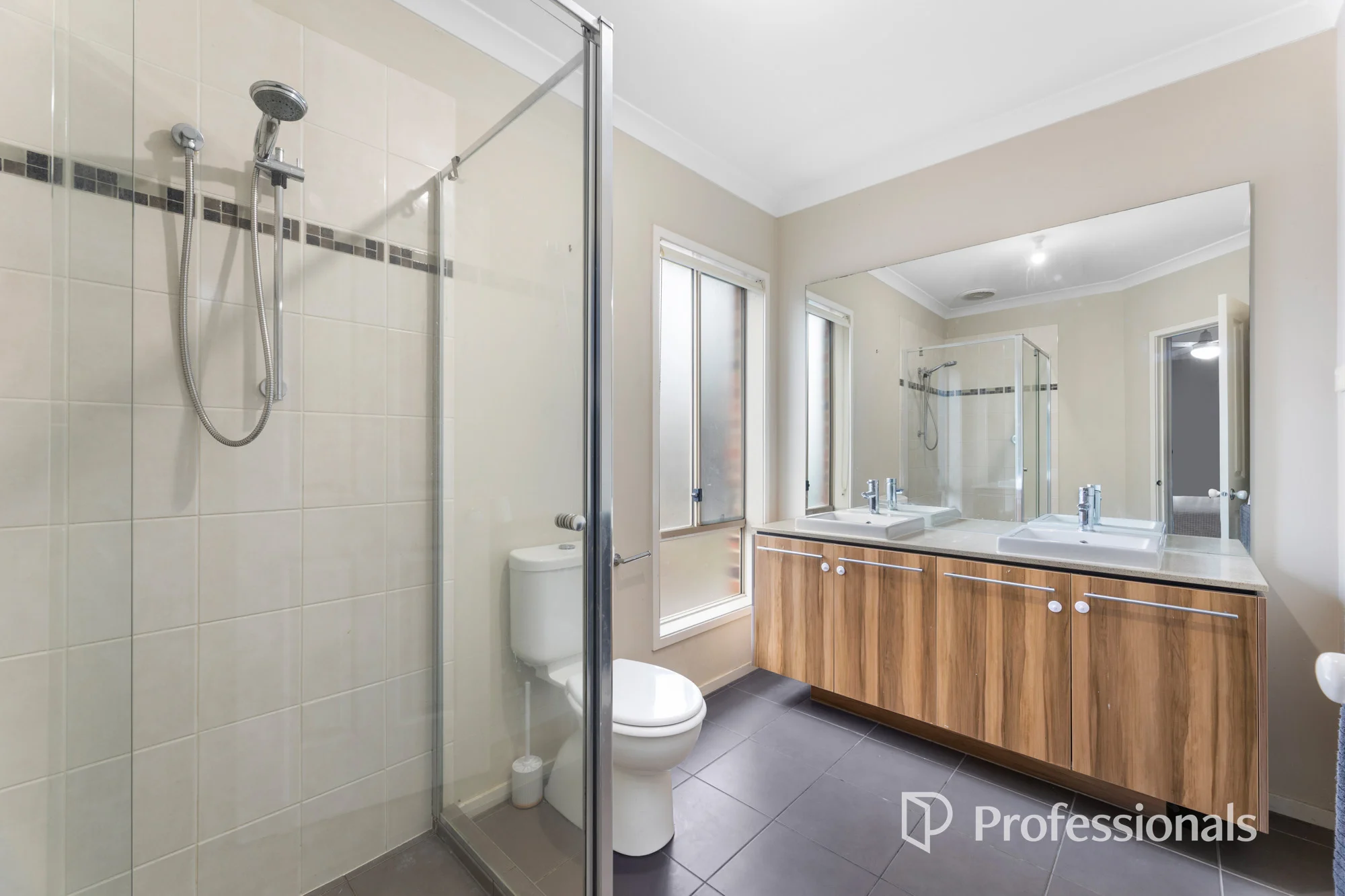 36 Everly Circuit, Pakenham, Vic 3810