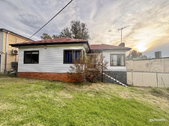 36 Lilian Street, Campbelltown, NSW 2560