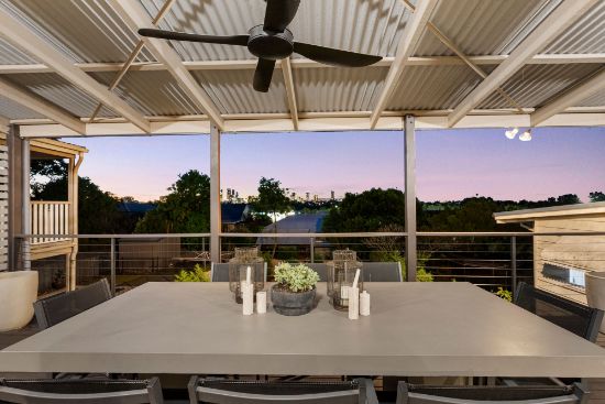 36 Ninth Avenue, Coorparoo, Qld 4151