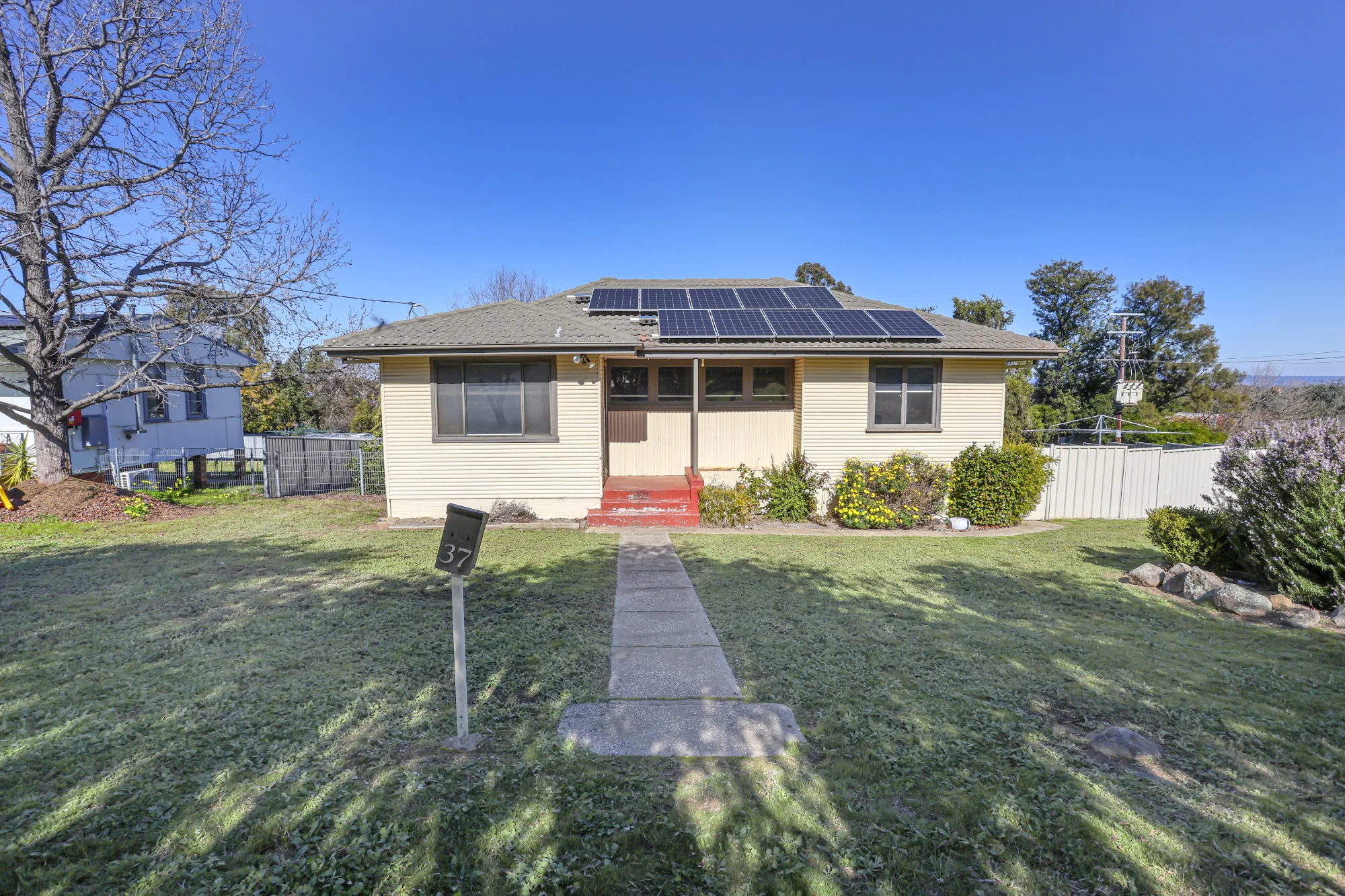 37 Bourke Street, Cowra, NSW 2794