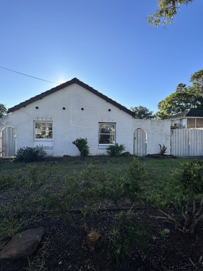 37 Lindesay Street, Leumeah, NSW 2560