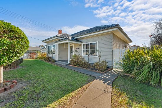 37 MACARTHUR STREET, Sale, Vic 3850