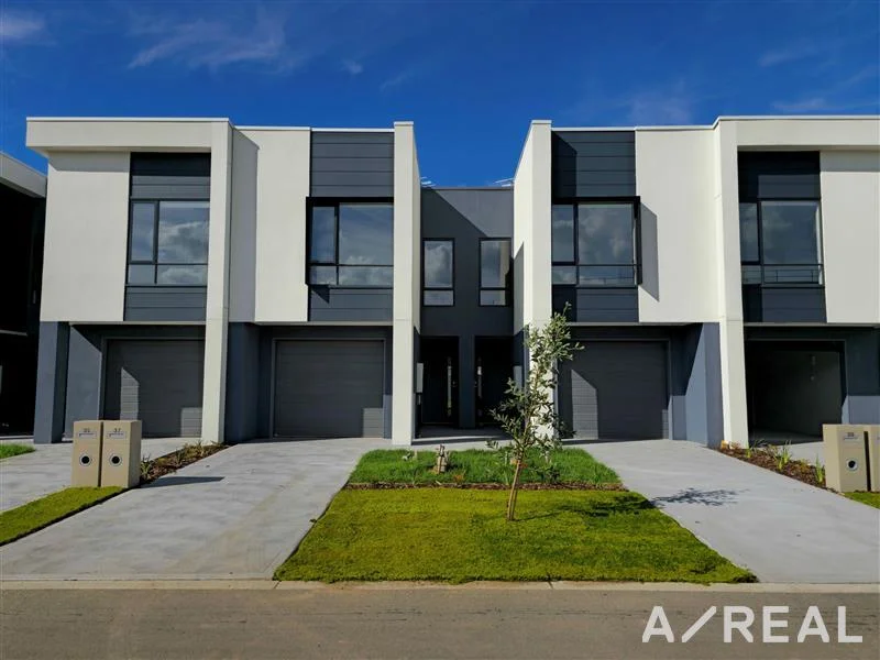 37 Montpellier Way, South Morang, Vic 3752