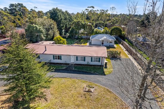 37 Pine Avenue, Wentworth Falls, NSW 2782