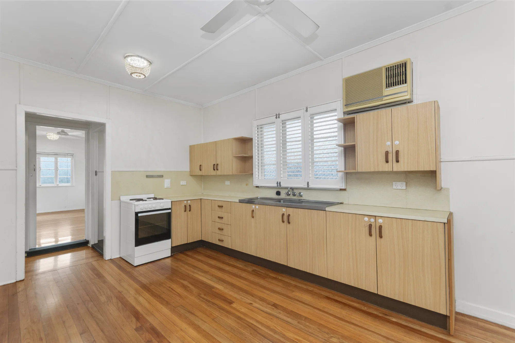 37 Purves Street, Mysterton, Qld 4812