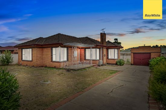 37 Riddle Drive, Melton, Vic 3337