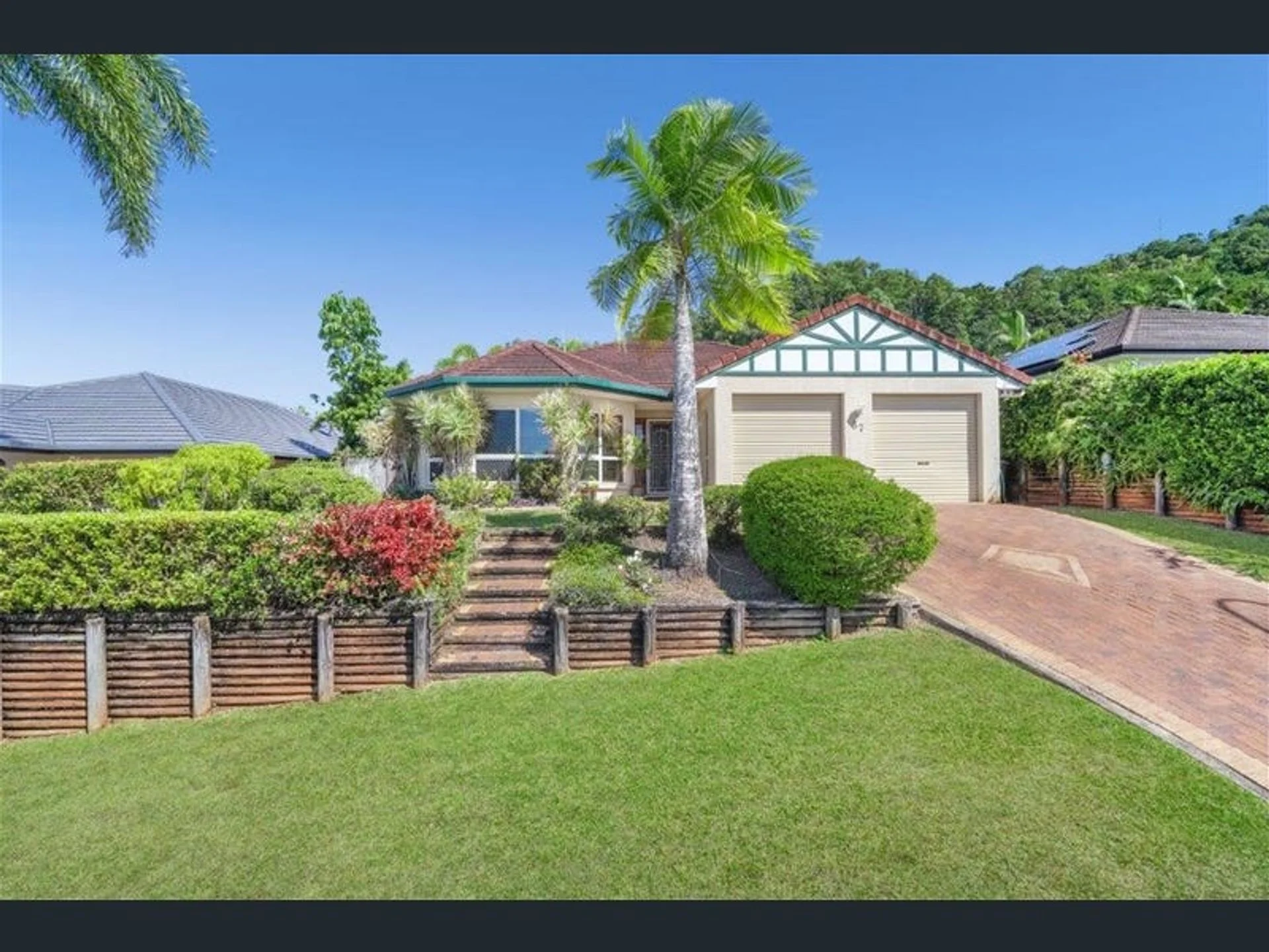 37 Robson St, Mooroobool, Qld 4870