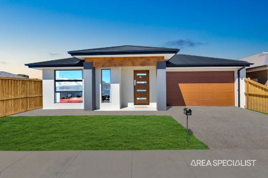 37 Scullin Road, Charlemont, Vic 3217