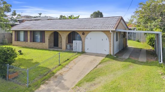 374 Feez Street, Norman Gardens, Qld 4701