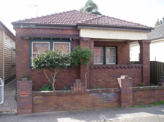 38 Lindsay Street, Hamilton, NSW 2303