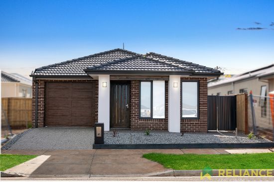 38 Rice Flower Crescent, Strathtulloh, Vic 3338