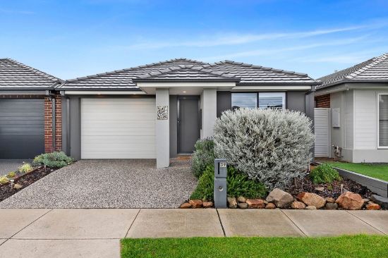 39 Diplomat Crescent, Cranbourne South, Vic 3977