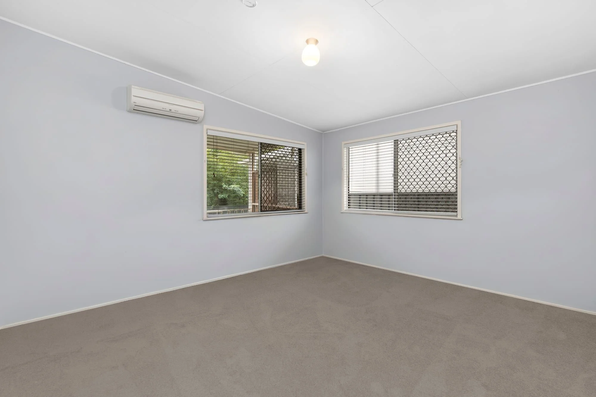 39 Fawkner Street, Chapel Hill QLD 4069