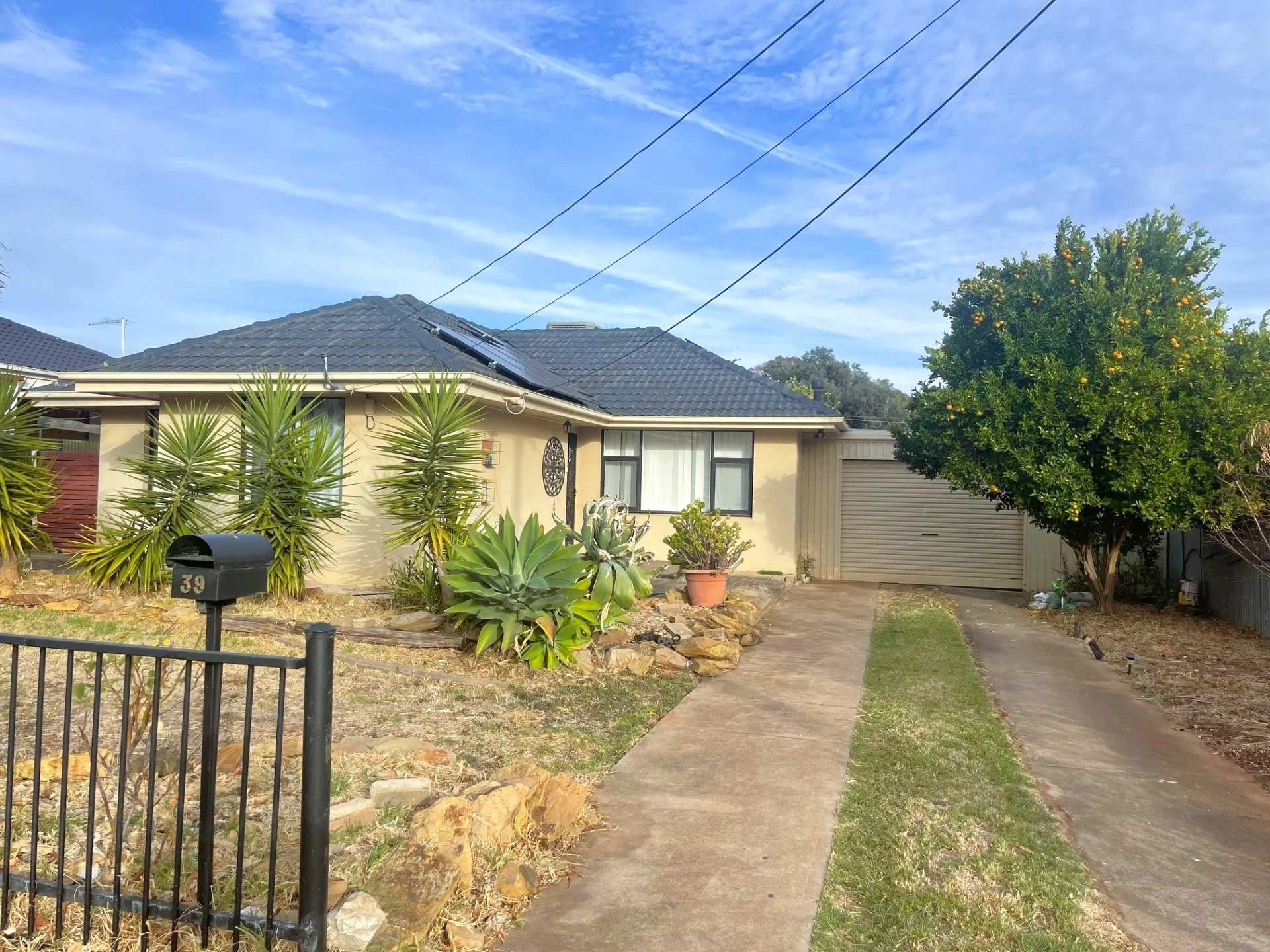 39 Rutherglen Ave, Valley View, SA 5093