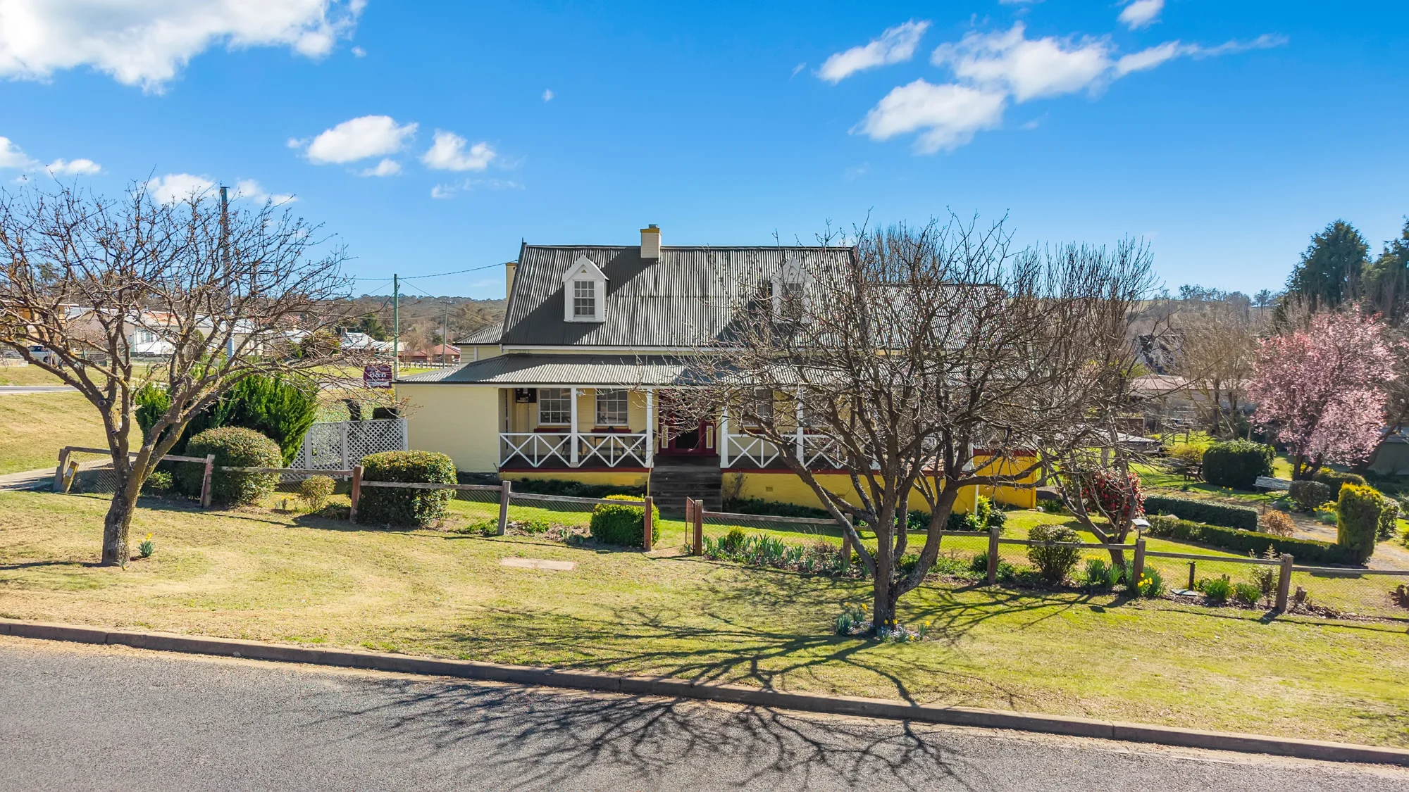 3E-7E Hill Street, Walcha, NSW 2354