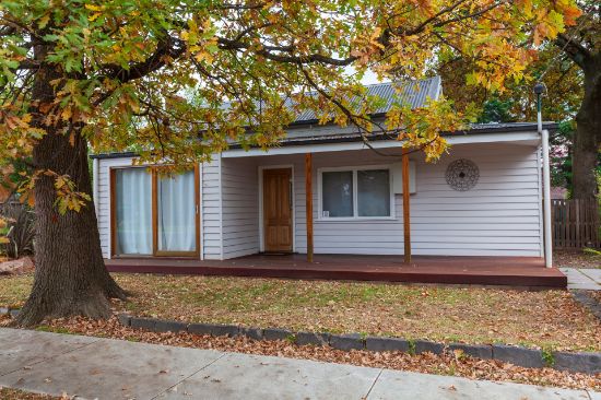 4-6 Eastmead Road, Croydon, Vic 3136