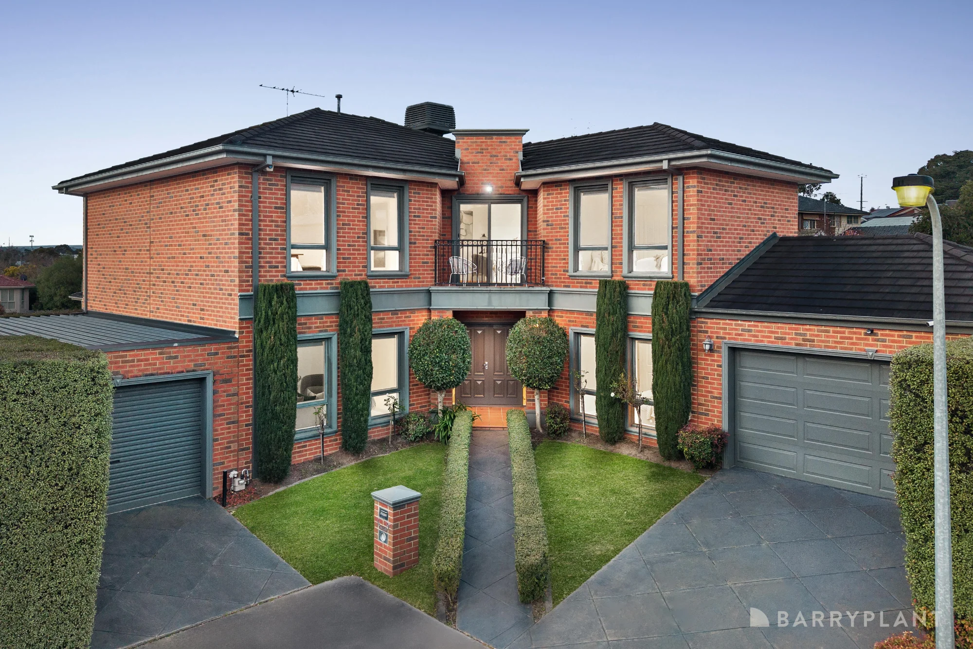 4/9 Refuge Close, Doncaster East, Vic 3109