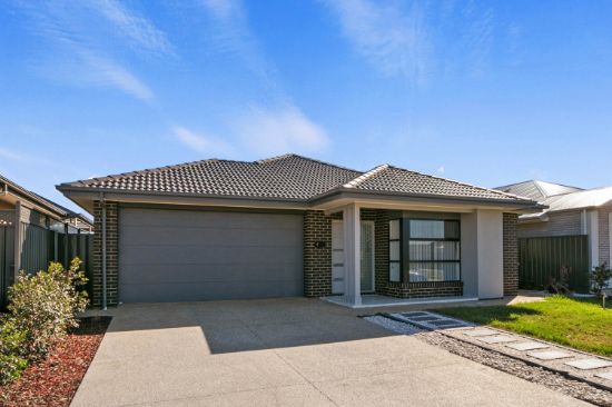 4 Adam Smith Avenue, Two Wells, SA 5501