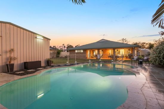 4 Alexandra Close, Flinders View, Qld 4305