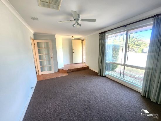 4 Arthurs Vale, Quinns Rocks, WA 6030